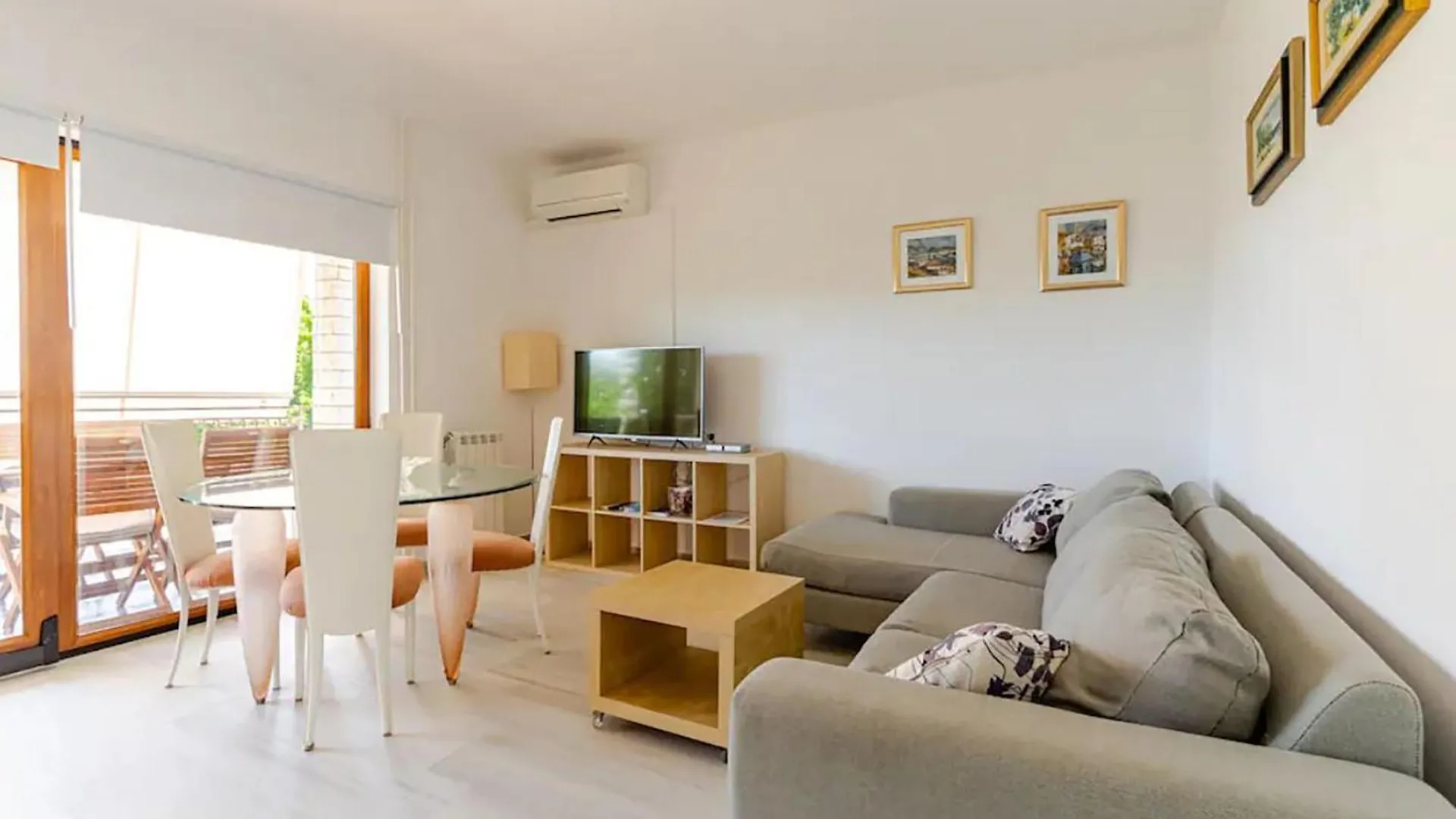 Apartments Maras Porec 0*,  Croatia