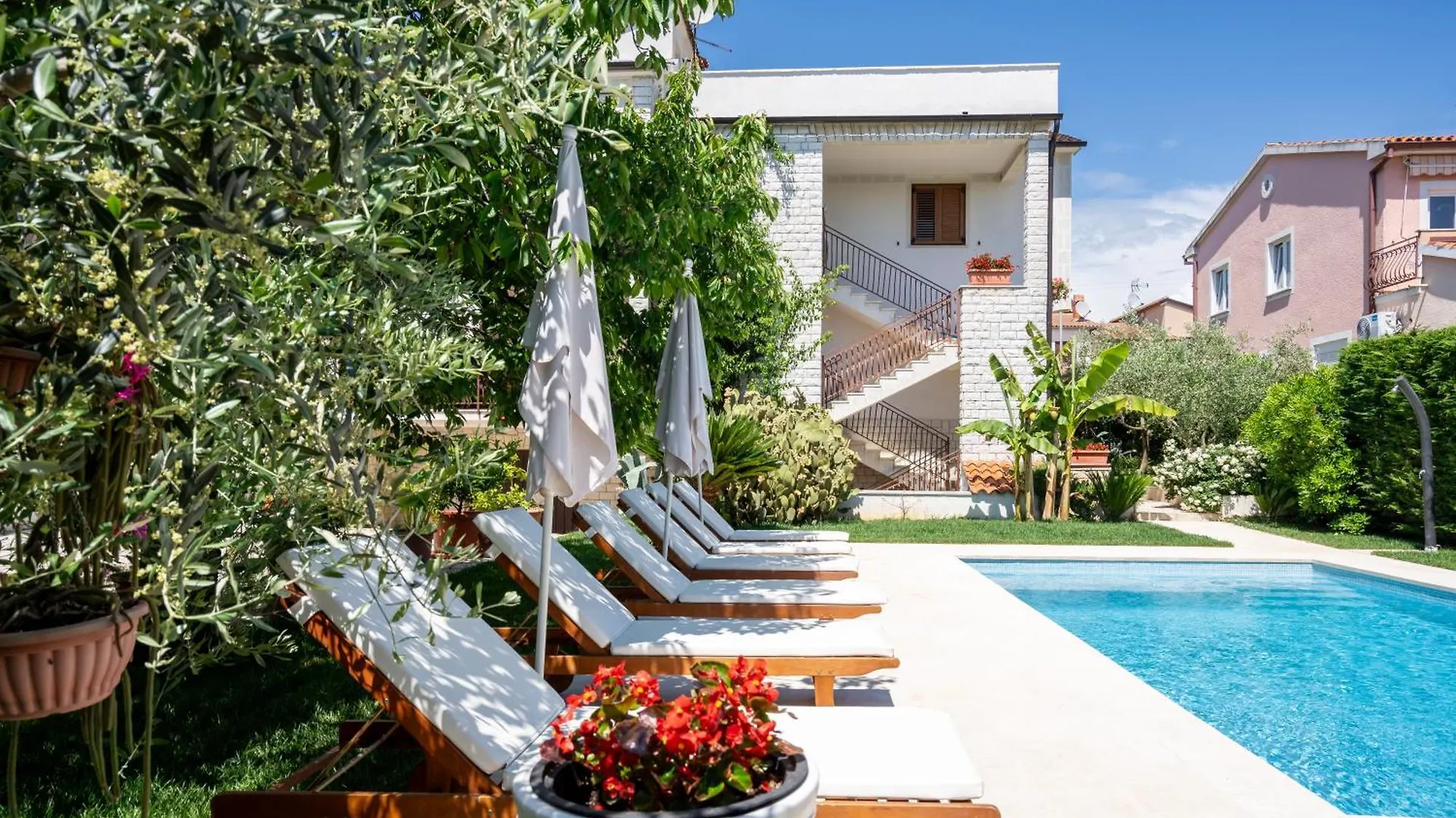 Apartments Maras Porec